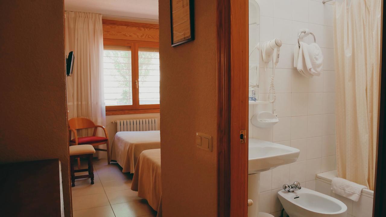 Hotel Balneario De Tus Yeste Exterior foto